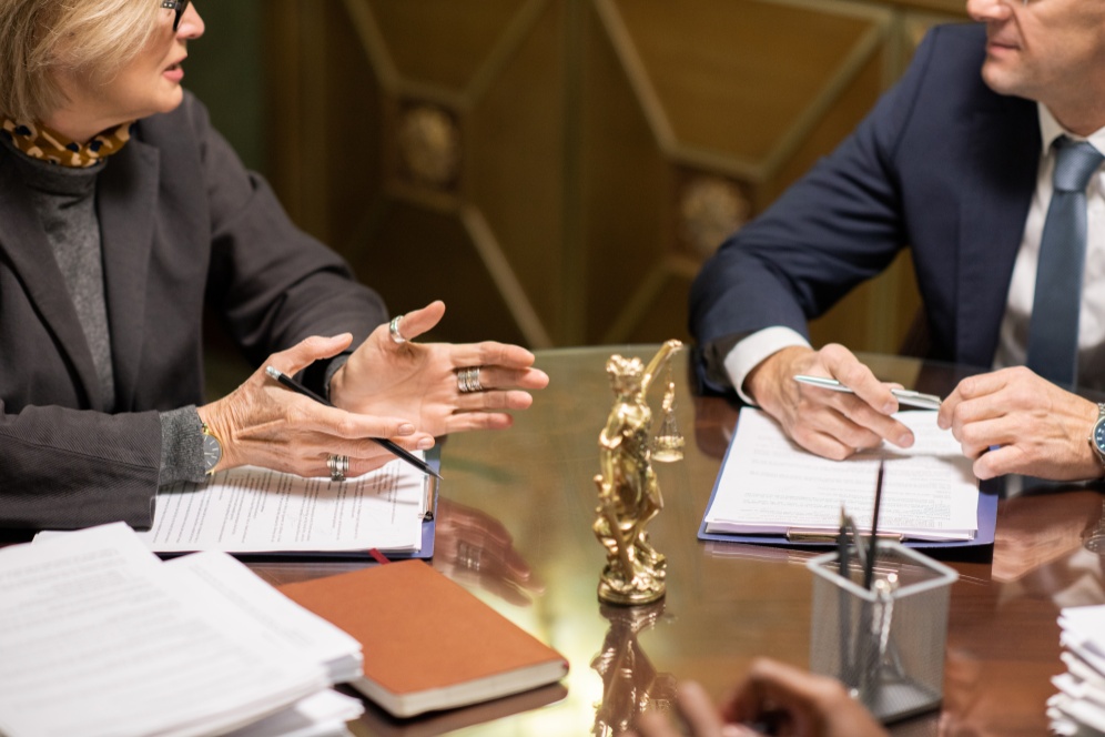 Perícia judicial e extrajudicial: o que são e como atuam em diferentes contextos